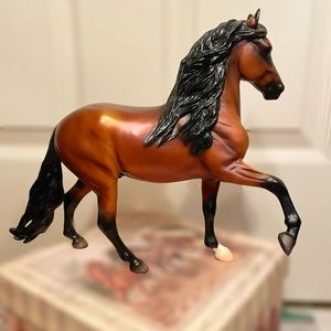 Cobrizo 2004 Breyer Breyerfest